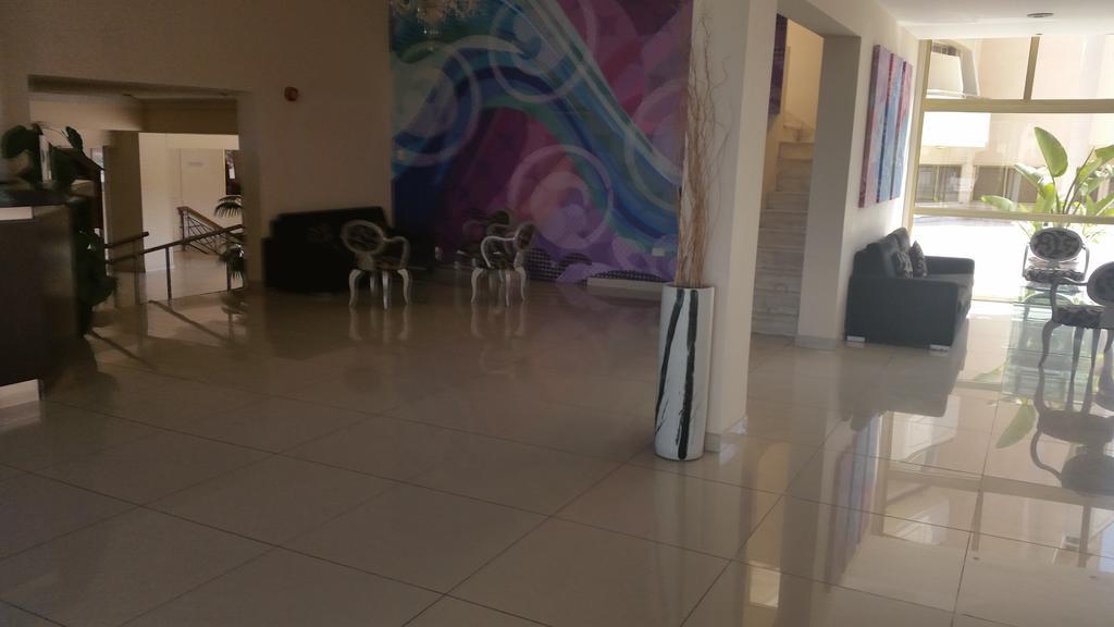 منتجعات كراون هينيبا لارنكا المظهر الخارجي الصورة